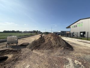 Mehr über den Artikel erfahren Baustelle vor unserer Firma